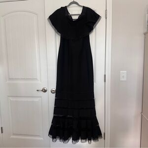 Tadashi Shoji Elegant Black Off-Shoulder Maxi Dress